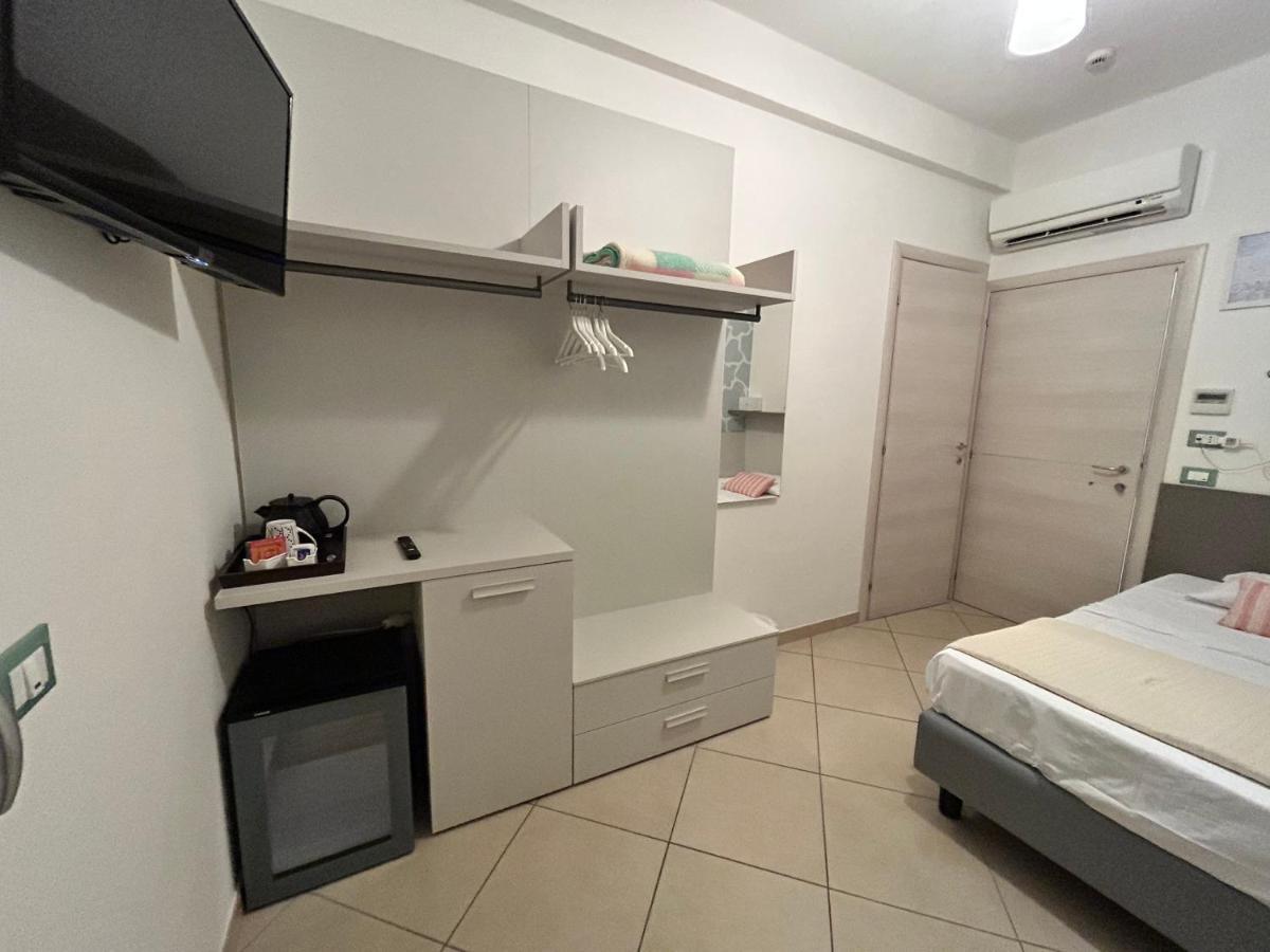 Anastasi Hotel E Residence تّشيرفييا المظهر الخارجي الصورة