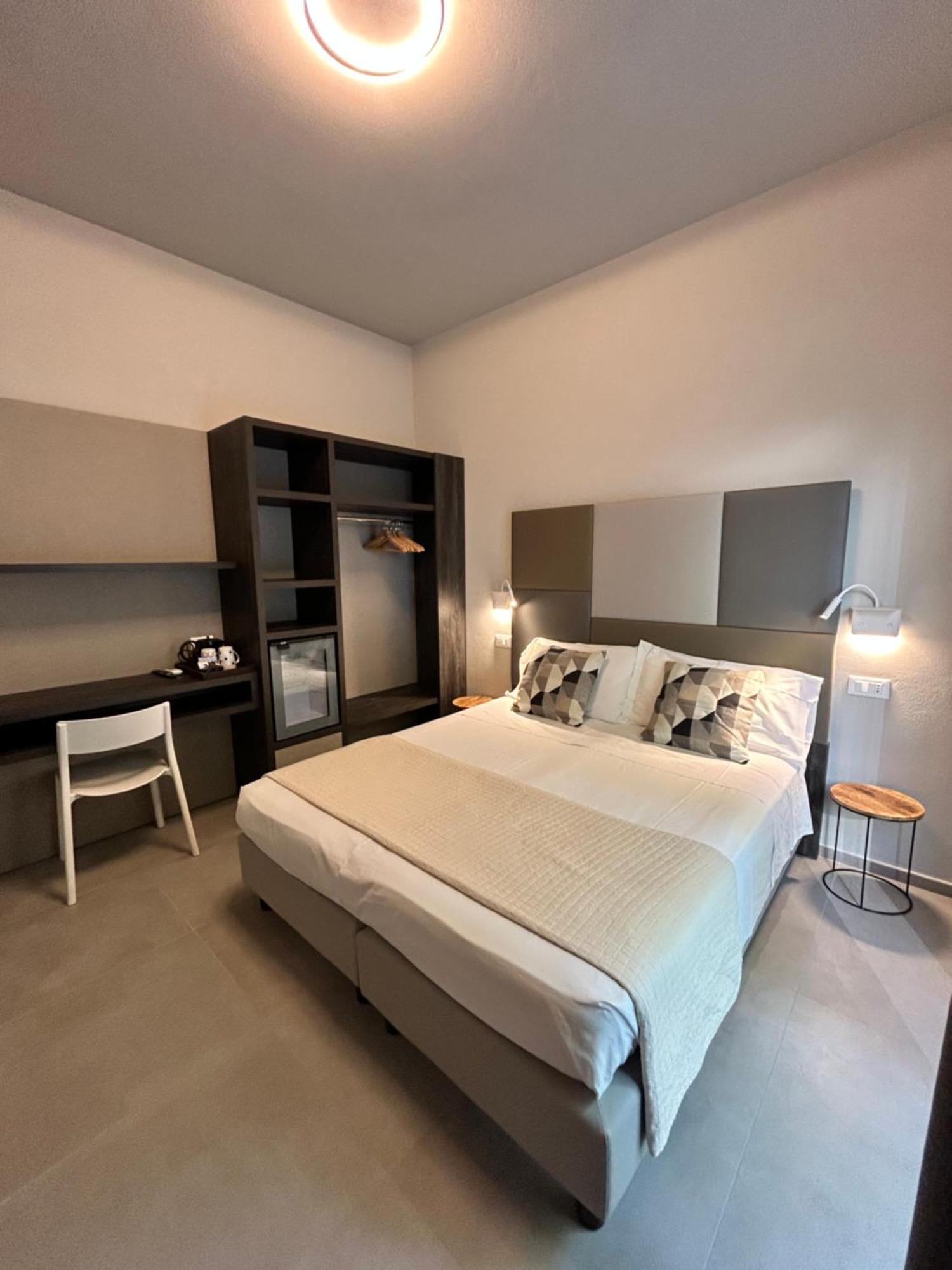 Anastasi Hotel E Residence تّشيرفييا المظهر الخارجي الصورة