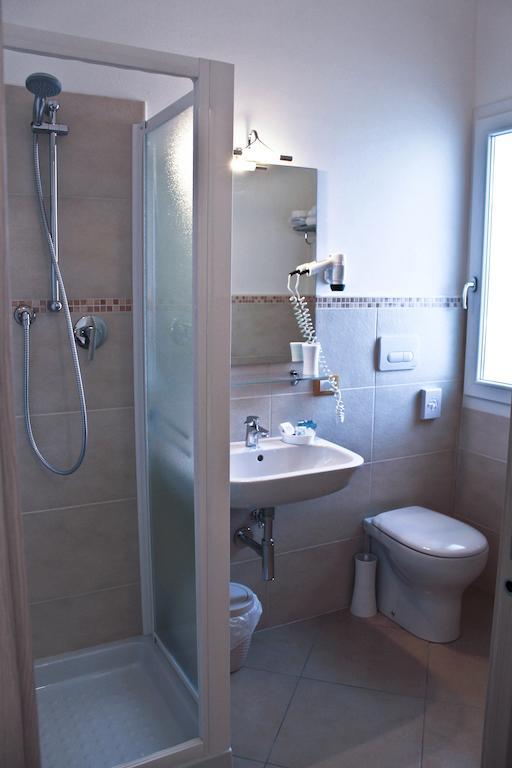 Anastasi Hotel E Residence تّشيرفييا الغرفة الصورة