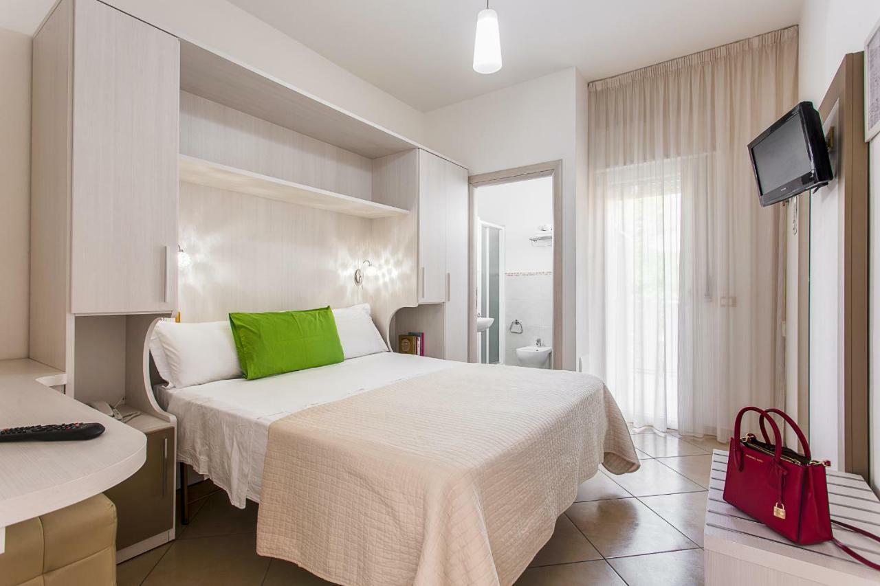 Anastasi Hotel E Residence تّشيرفييا المظهر الخارجي الصورة