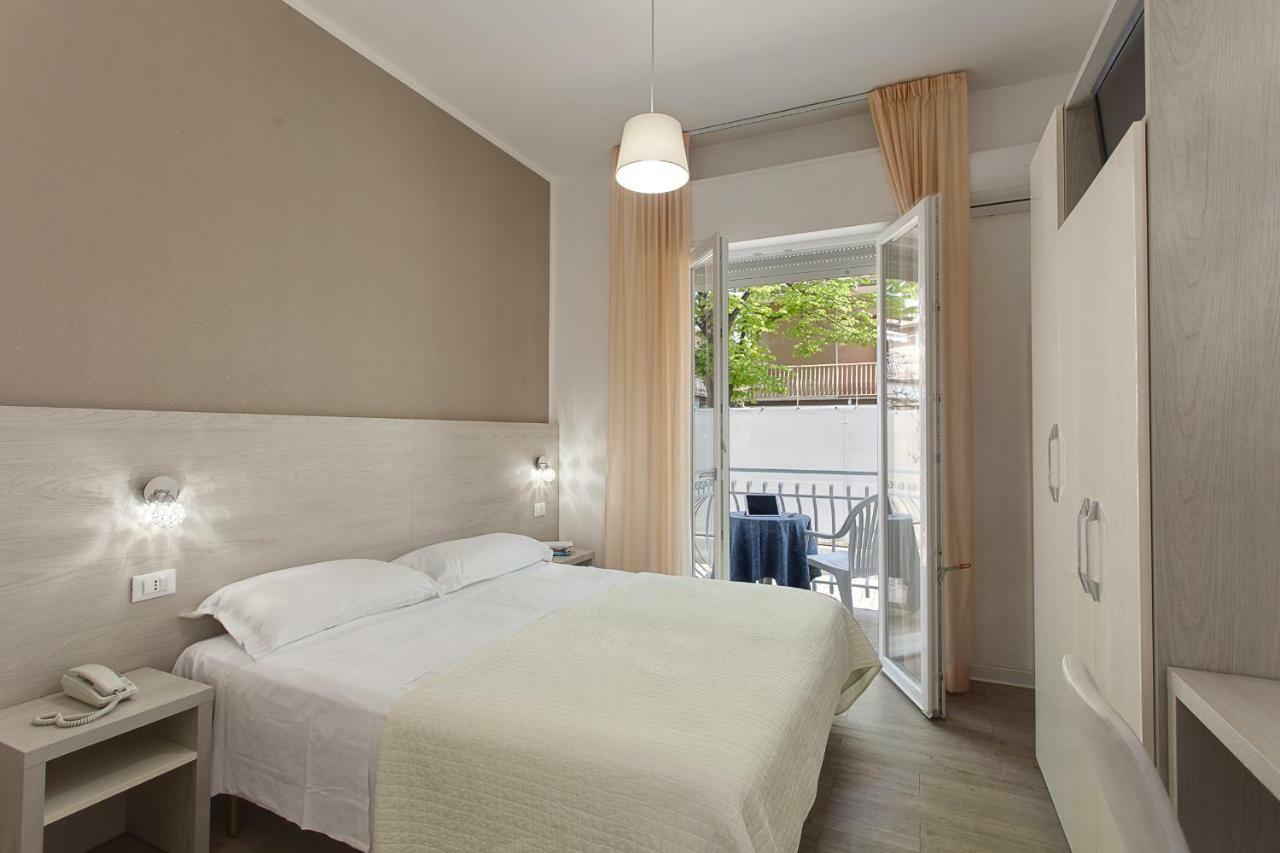 Anastasi Hotel E Residence تّشيرفييا المظهر الخارجي الصورة